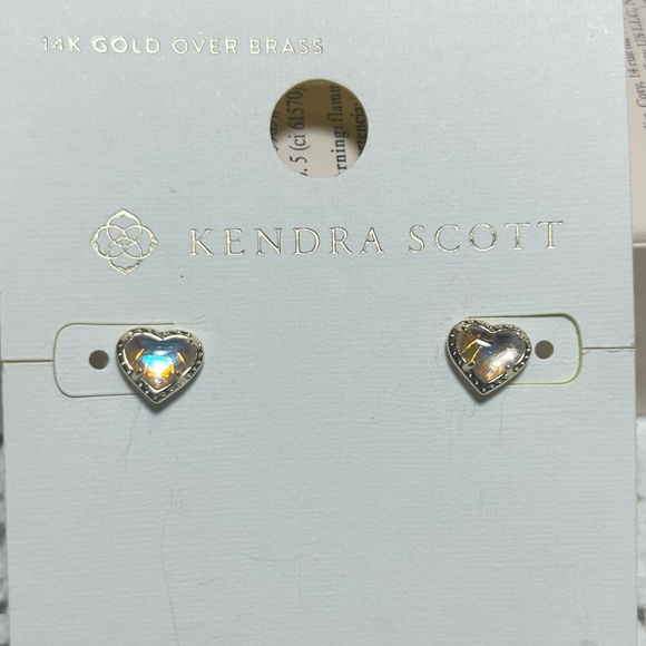 NWT Kendra Scott Ari Heart Stud Earrings — Gold - Picture 2 of 3